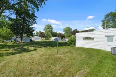 1814 Pleasant Avenue, New Holstein, WI 53061 - Photo 35