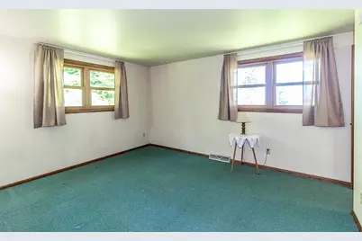 E8488 Stage Road, New London, WI 54961 - Photo 15