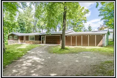 E8488 Stage Road, New London, WI 54961 - Photo 1