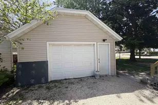 30 E 10th St, Fond du Lac, WI 54935 - Photo 3
