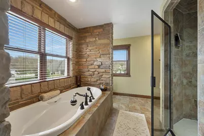 2017 Higgins, De Pere, WI 54115 - Photo 49