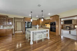 2017 Higgins, De Pere, WI 54115 - Photo 3