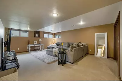 2017 Higgins, De Pere, WI 54115 - Photo 5