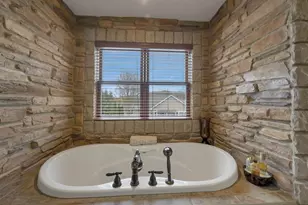 2017 Higgins, De Pere, WI 54115 - Photo 9