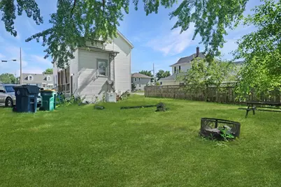 112 W Cotton Street, Fond du Lac, WI 54935 - Photo 9
