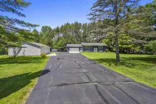131 Dekard Rd, Little Suamico, WI 54141 - Photo 7