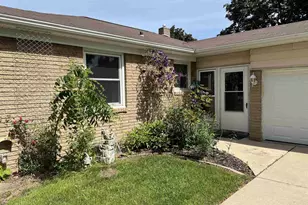 1673 Juniper Dr, Green Bay, WI 54302 - Photo 5
