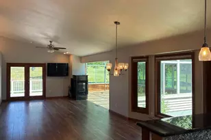 1108 Mahogany Ct, Two Rivers, WI 54241 - Photo 5