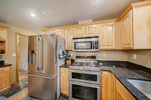 2014 Charles St, De Pere, WI 54115 - Photo 13