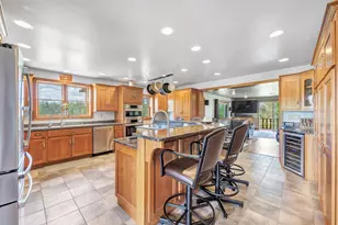 17111 Kvitek Rd, Maribel, WI 54227 - Photo 9