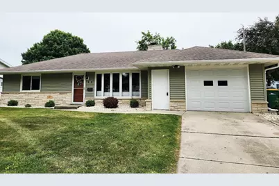 688 W Division Street, Fond du Lac, WI 54935 - Photo 1