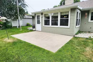 688 W Division St, Fond du Lac, WI 54935 - Photo 9