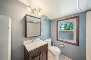 180 Denhardt Ave, Neenah, WI 54956 - Photo 17