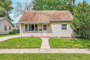 180 Denhardt Ave, Neenah, WI 54956 - Photo 3