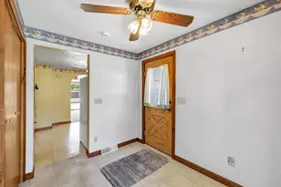 1192 Bond St, Green Bay, WI 54303 - Photo 9