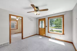 1192 Bond St, Green Bay, WI 54303 - Photo 3
