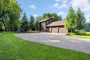 382 Lake Rd, Menasha, WI 54952 - Photo 1