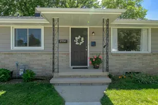 2514 N Owaissa St, Appleton, WI 54911 - Photo 3