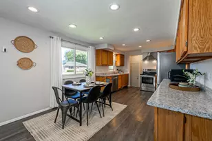 2514 N Owaissa St, Appleton, WI 54911 - Photo 7