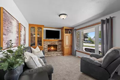 3464 Golf Drive, Green Bay, WI 54311 - Photo 3