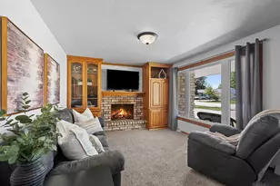 3464 Golf Dr, Green Bay, WI 54311 - Photo 3