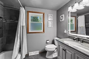3464 Golf Dr, Green Bay, WI 54311 - Photo 25