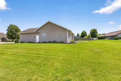 1579 Lone Oak Drive, Neenah, WI 54956 - Photo 39
