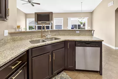 1579 Lone Oak Drive, Neenah, WI 54956 - Photo 15