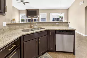 1579 Lone Oak Dr, Neenah, WI 54956 - Photo 15