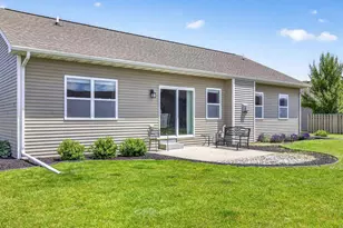 1579 Lone Oak Dr, Neenah, WI 54956 - Photo 37