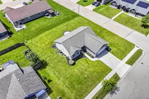 1579 Lone Oak Dr, Neenah, WI 54956 - Photo 45