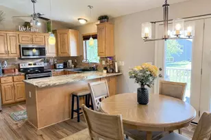 737 Konnor Ct, Omro, WI 54963 - Photo 7