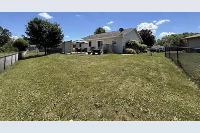737 Konnor Court, Omro, WI 54963 - Photo 31