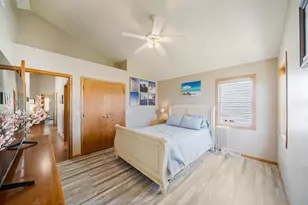 2209 High Meadows Ln, Neenah, WI 54956 - Photo 11