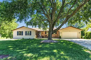 2851 Bluejay Ln, Green Bay, WI 54313 - Photo 1