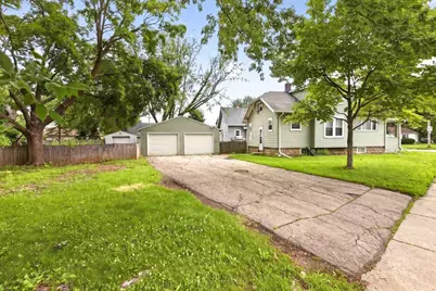844 Appleton Road, Menasha, WI 54952 - Photo 29