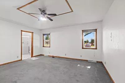 702 Carol Lane, Pulaski, WI 54162 - Photo 35