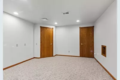 702 Carol Lane, Pulaski, WI 54162 - Photo 45