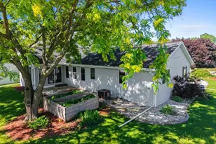 702 Carol Ln, Pulaski, WI 54162 - Photo 65