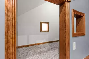 702 Carol Ln, Pulaski, WI 54162 - Photo 51