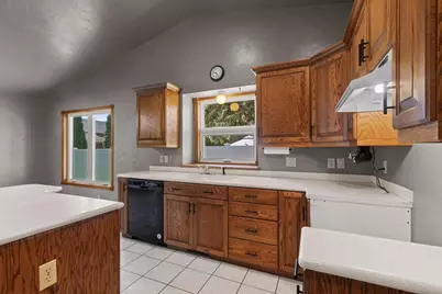 702 Carol Lane, Pulaski, WI 54162 - Photo 23