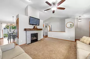 1341 Hannah St, Green Bay, WI 54303 - Photo 7