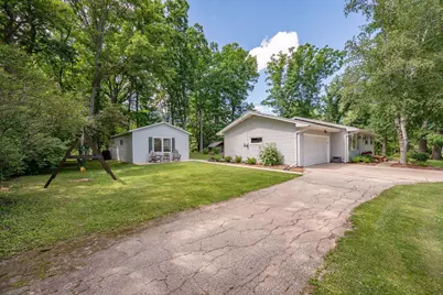 2734 Pioneer Drive, Green Bay, WI 54313 - Photo 47