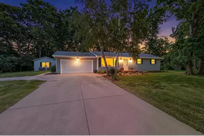 2734 Pioneer Drive, Green Bay, WI 54313 - Photo 69