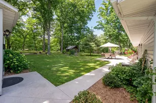 2734 Pioneer Dr, Green Bay, WI 54313 - Photo 13