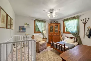 2734 Pioneer Dr, Green Bay, WI 54313 - Photo 5