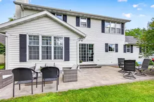 27 Lamplighter Ct, Appleton, WI 54914 - Photo 9