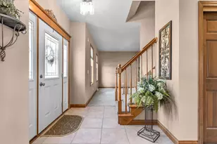 477 Dalton Rd, Neenah, WI 54956 - Photo 3