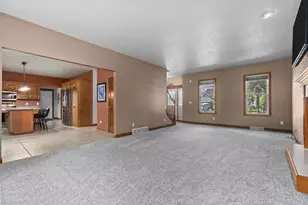 477 Dalton Rd, Neenah, WI 54956 - Photo 7