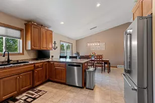 1172 Lansdale Cir, De Pere, WI 54115 - Photo 21
